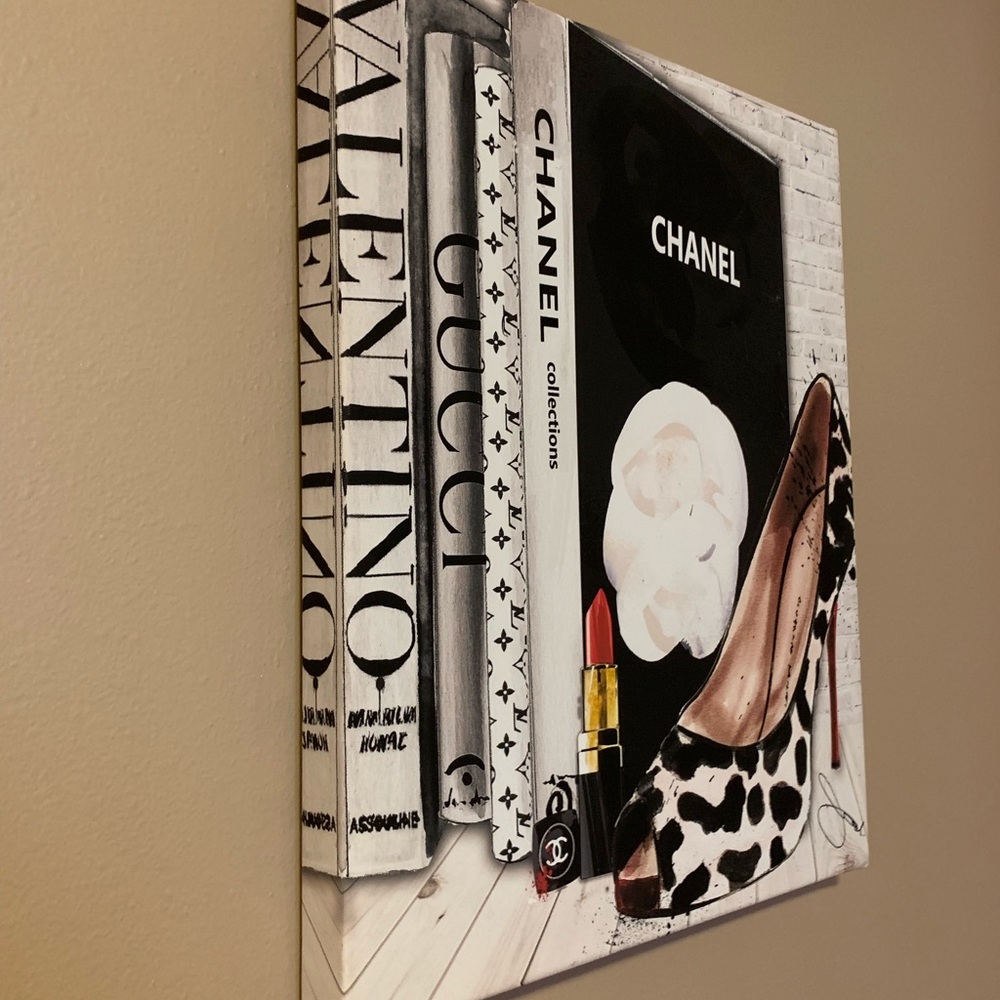 Light Reading Fashion Wall Art